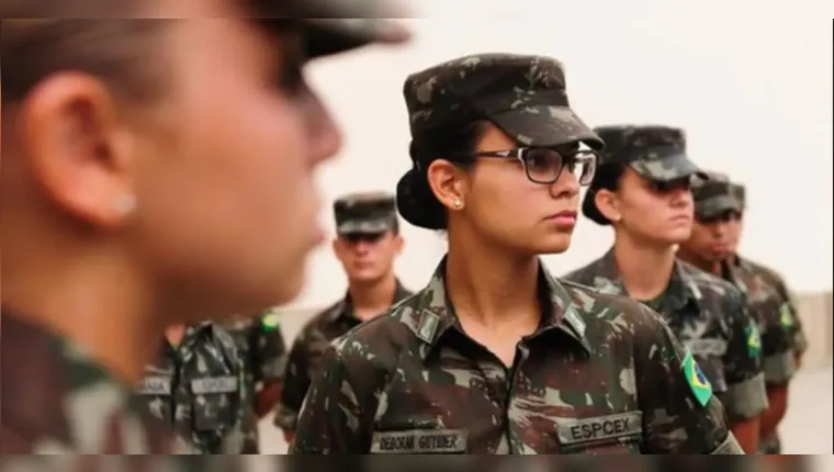 Mulheres poderão se alistar a partir de 1º de janeiro